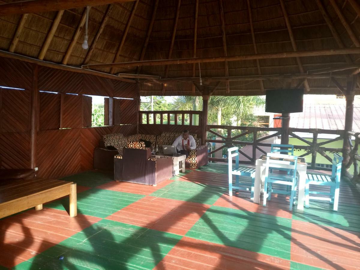 Saint Blaise Hotel Gatumba Exterior photo